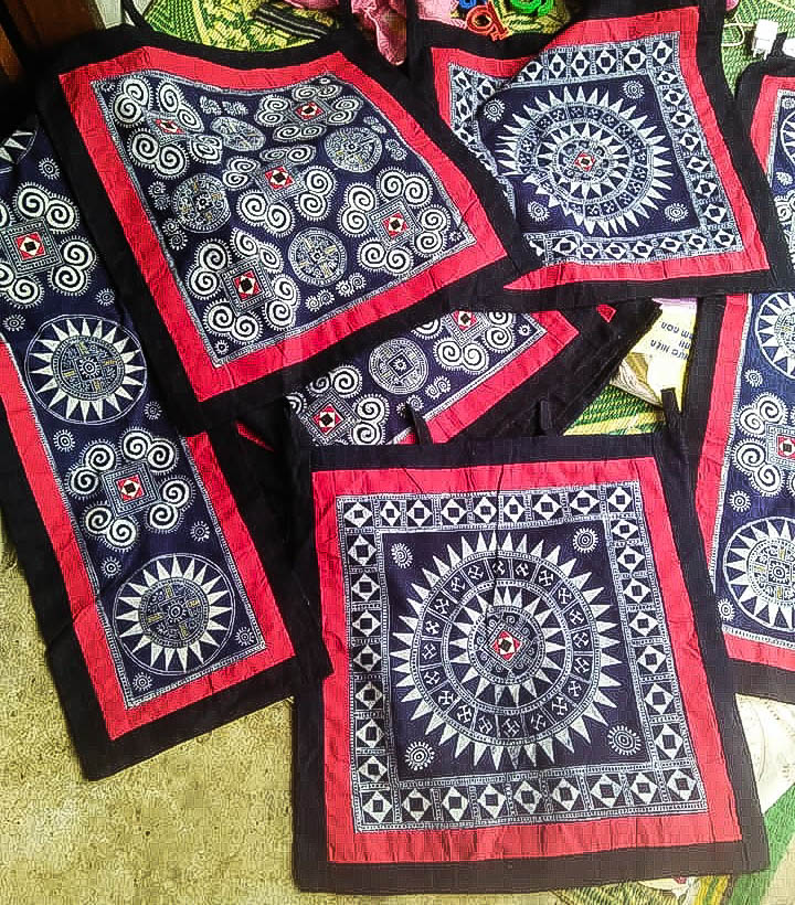 Sản phẩm khăn trải bàn hoàn thiện xinh đẹp