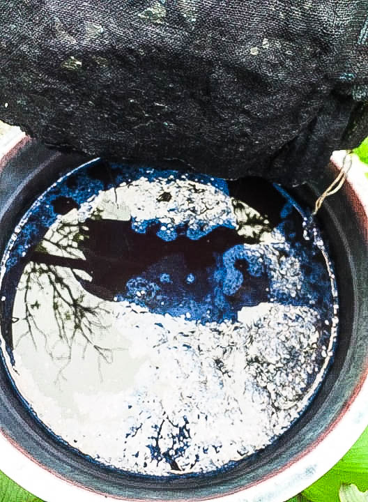 Nhuộm chàm khăn trải bàn thổ cẩm