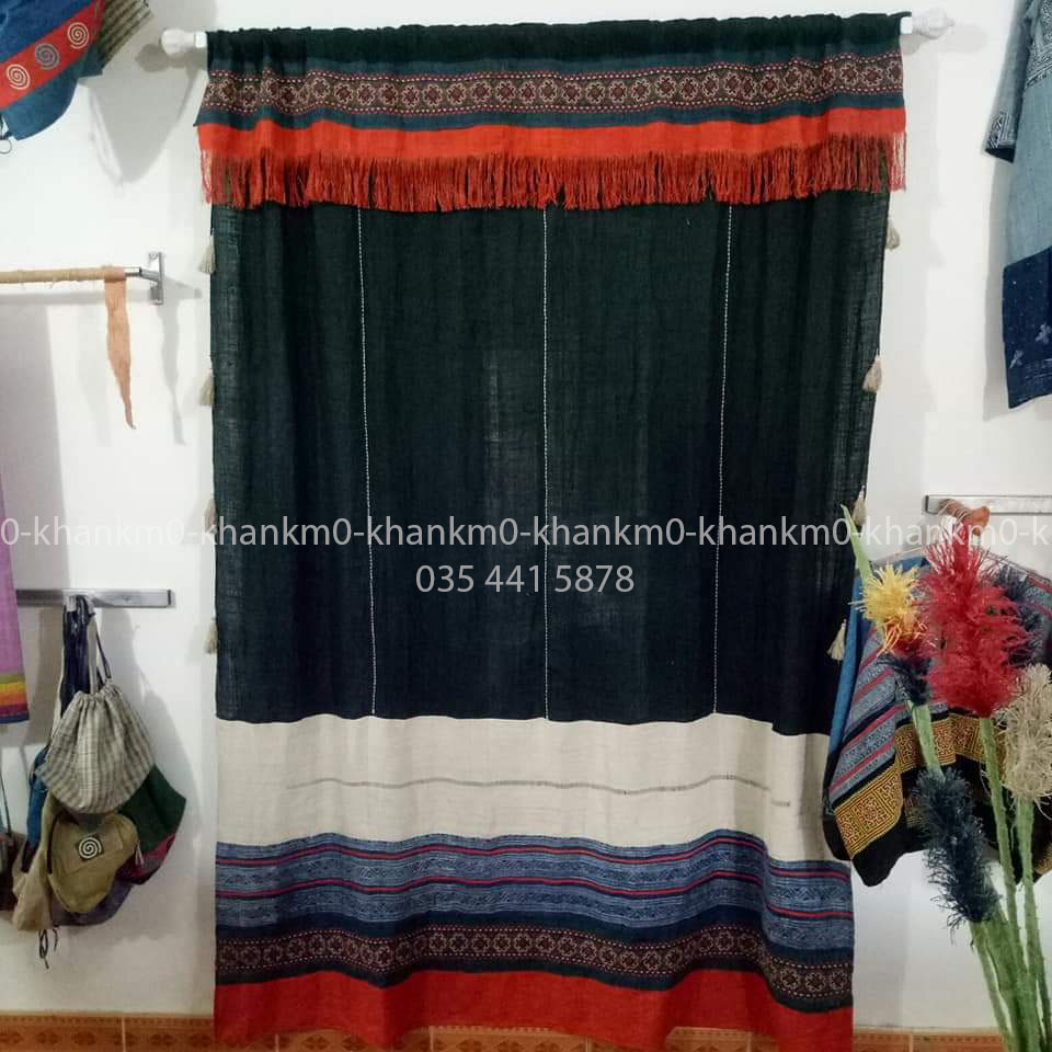 Tấm thảm treo tường thổ cẩm to