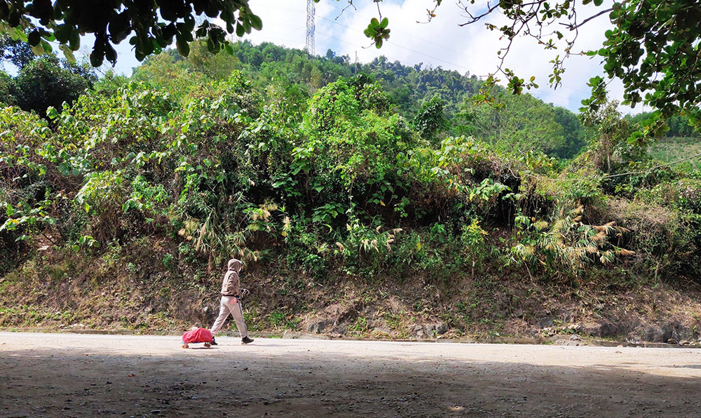 Đi bộ xuyên Việt