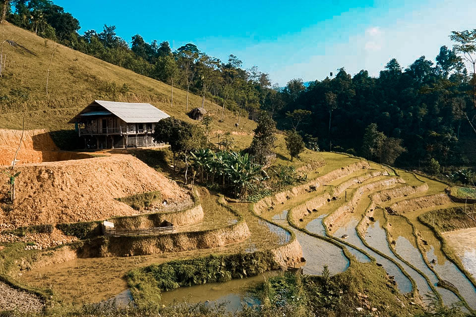 Một cảnh tượng đẹp ở gần Thác Chăn