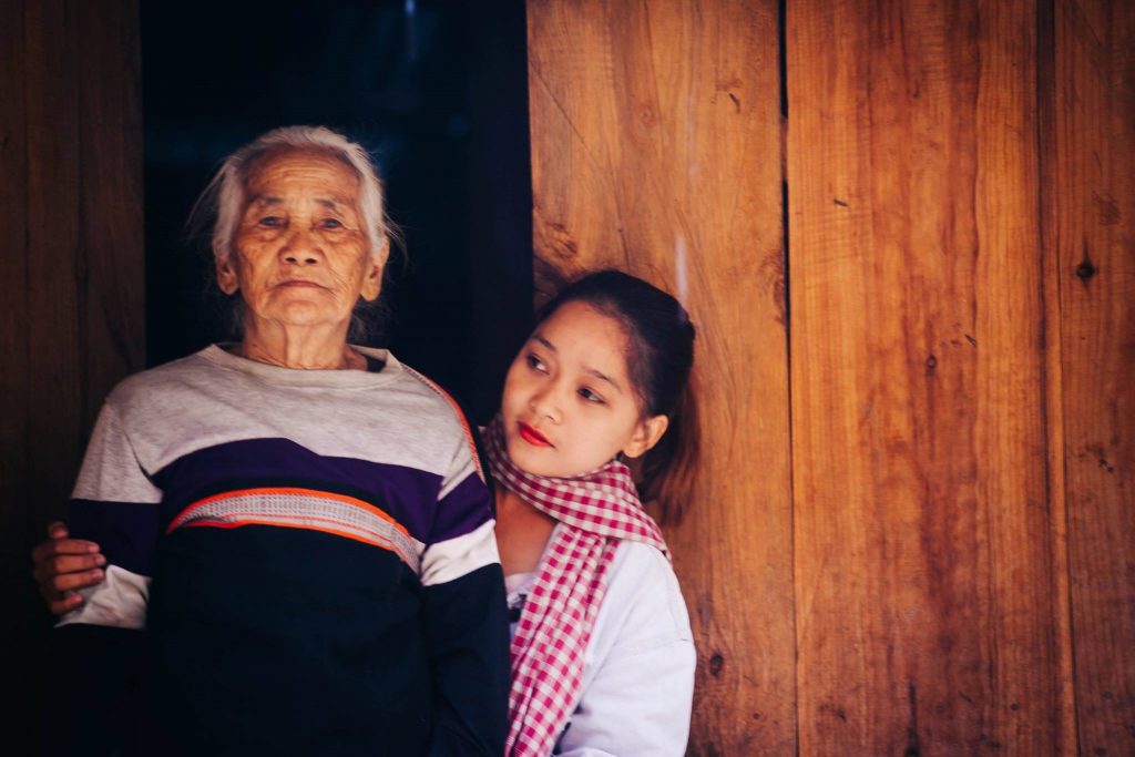 Với bà cụ ở Kon Tum