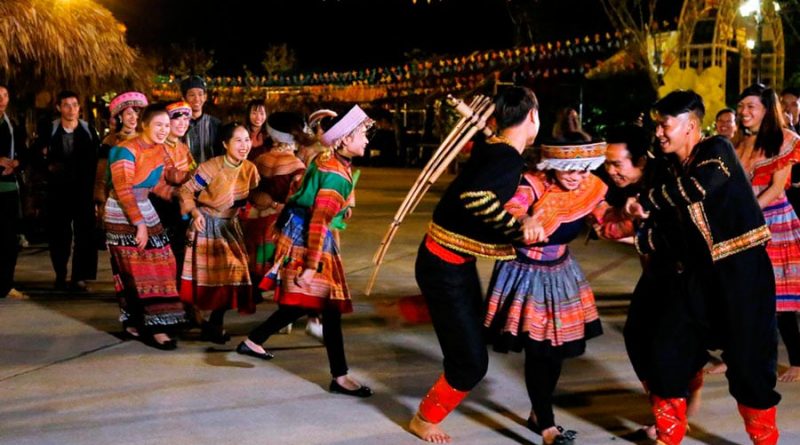 những hoạt động vui nhộn ở chợ đêm mộc châu