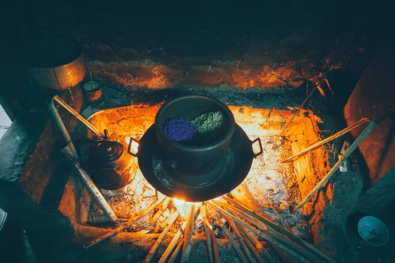 nấu xôi ngũ sắc để cúng tết thanh minh cao bằng