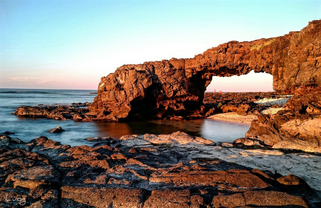 Cổng Tò Vò nổi tiếng Lý Sơn