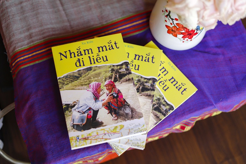 nhắm mắt đi liều