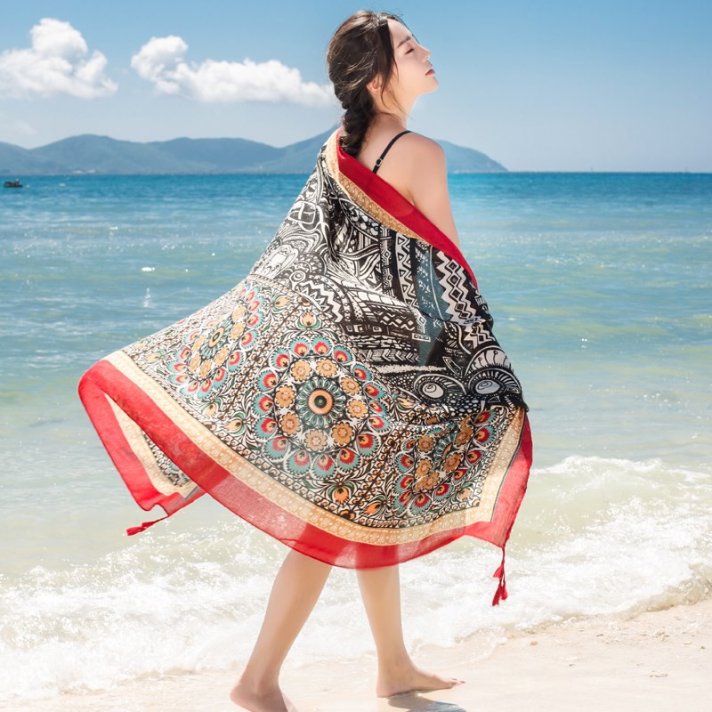 chân ngắn đi biển mặc gì