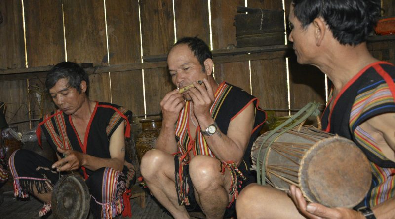 cultural features of the Mo Nam people in Mang Den