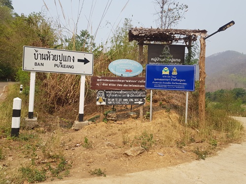 làng cổ dài huay pu keng