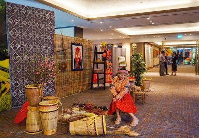Cửa hàng Khăn Km0 cung cấp phụ kiện thổ cẩm số 1 tại TPHCM